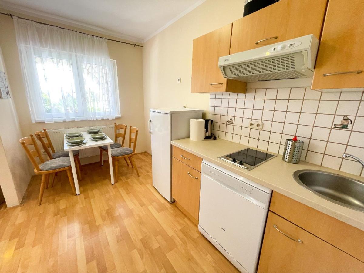 Apartments Sams 노비비노돌스키 외부 사진