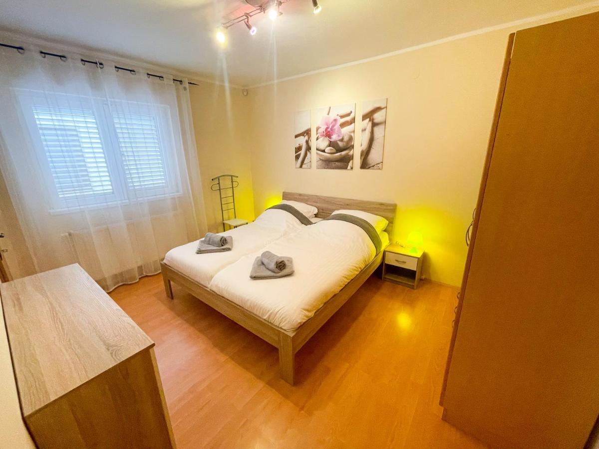 Apartments Sams 노비비노돌스키 외부 사진