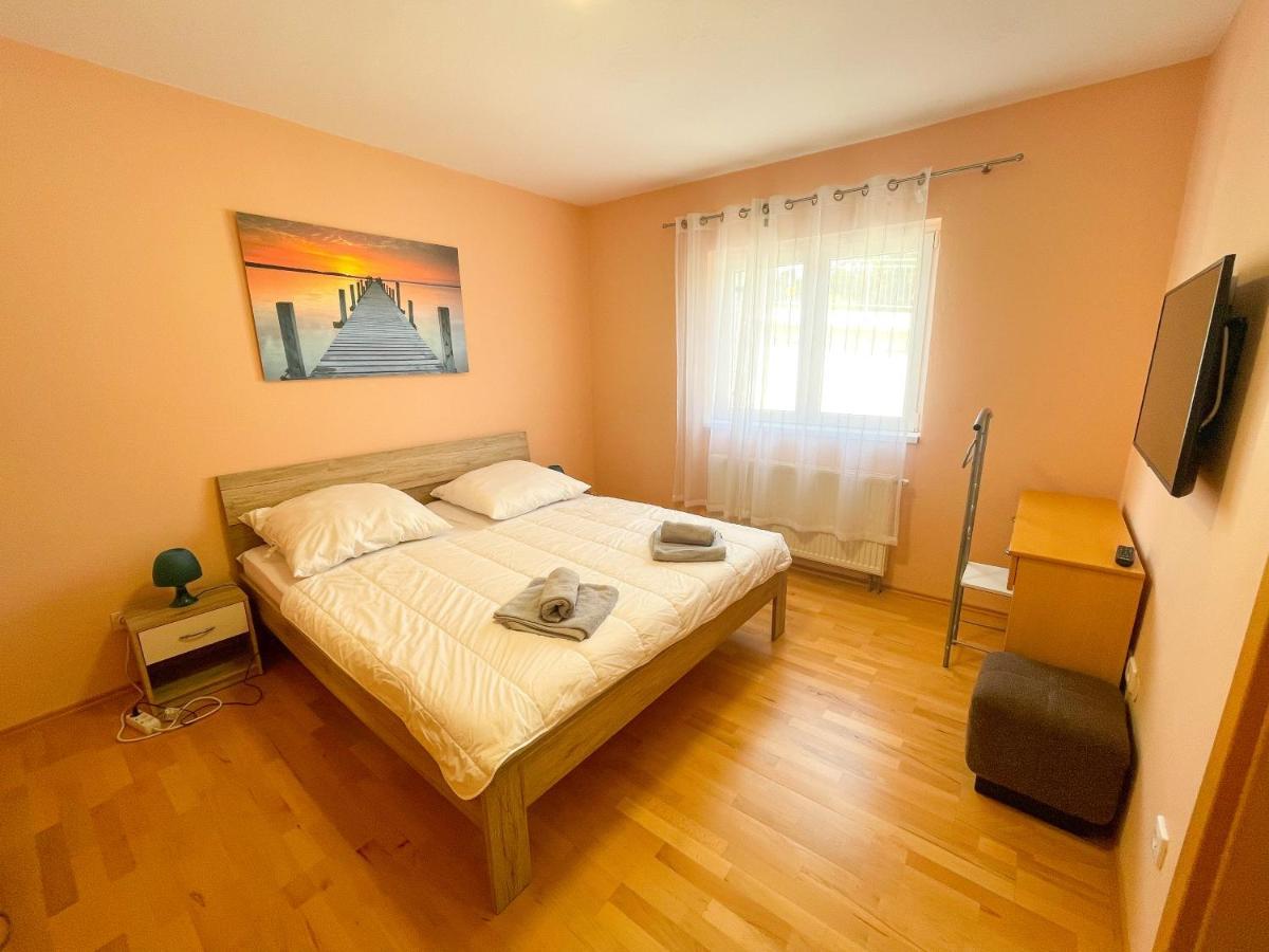 Apartments Sams 노비비노돌스키 외부 사진