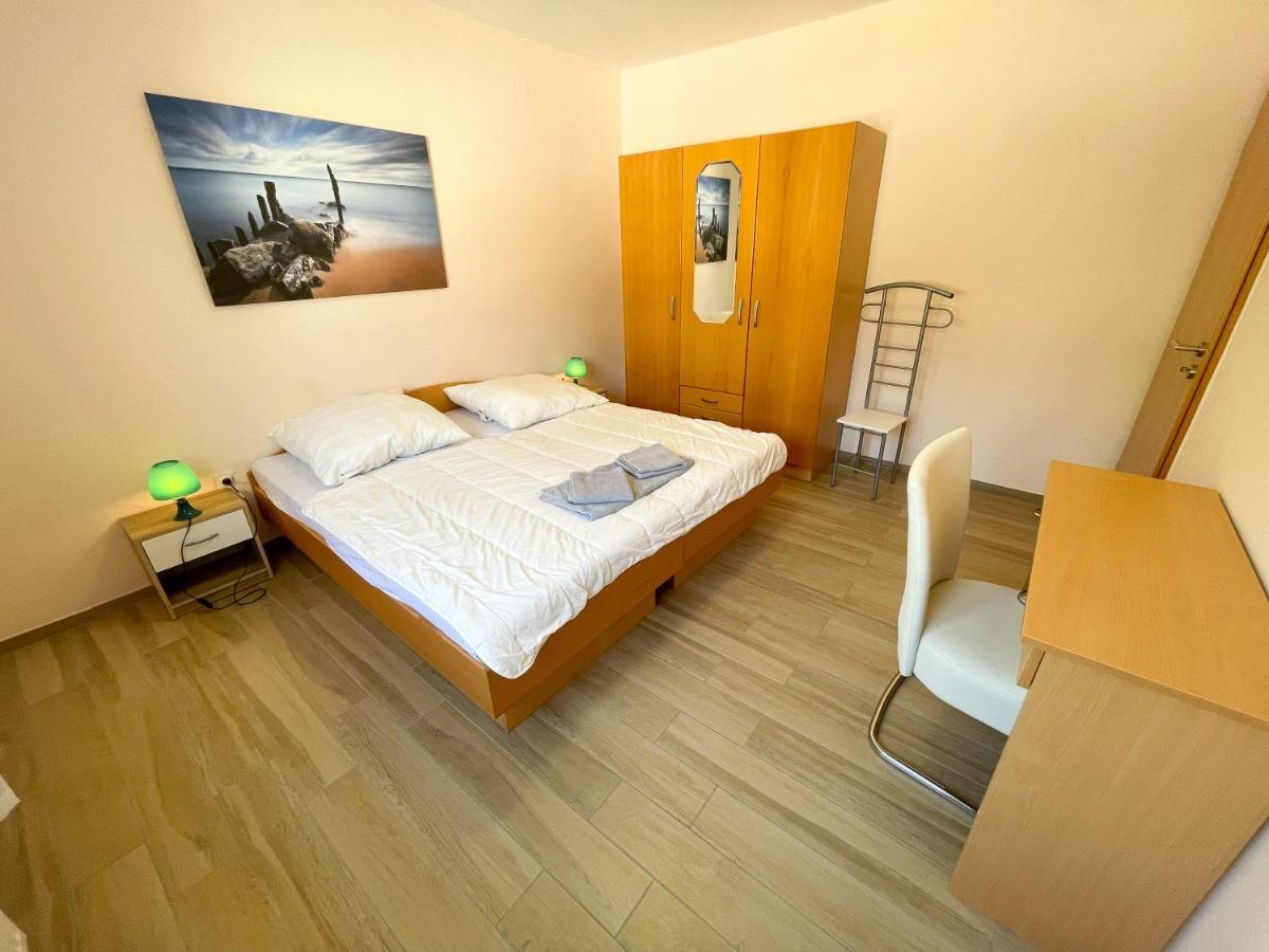 Apartments Sams 노비비노돌스키 외부 사진