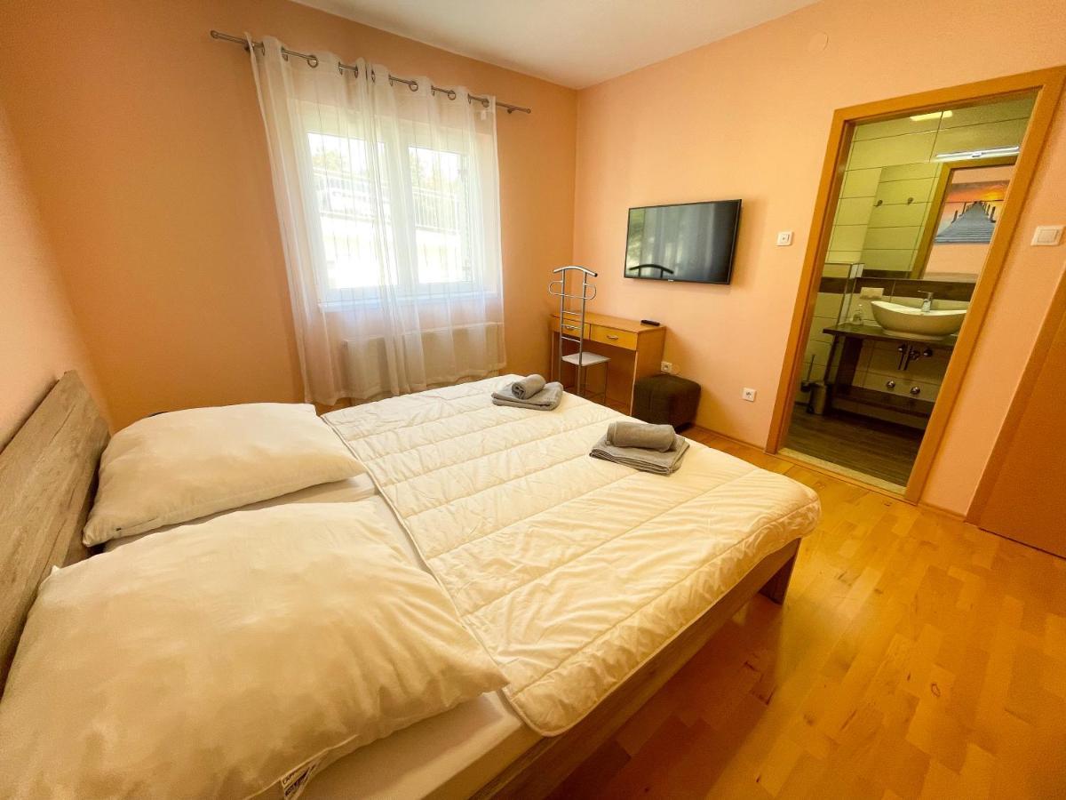 Apartments Sams 노비비노돌스키 외부 사진