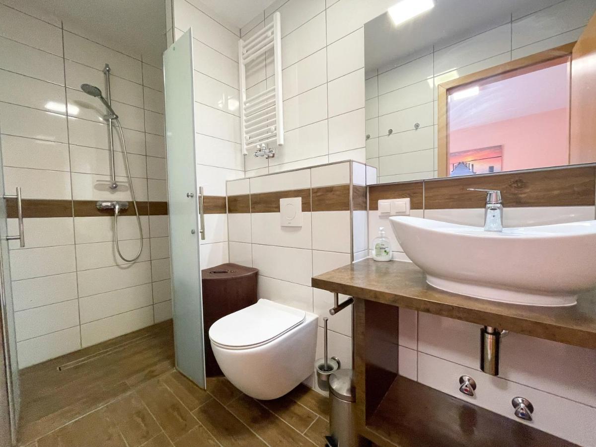 Apartments Sams 노비비노돌스키 외부 사진